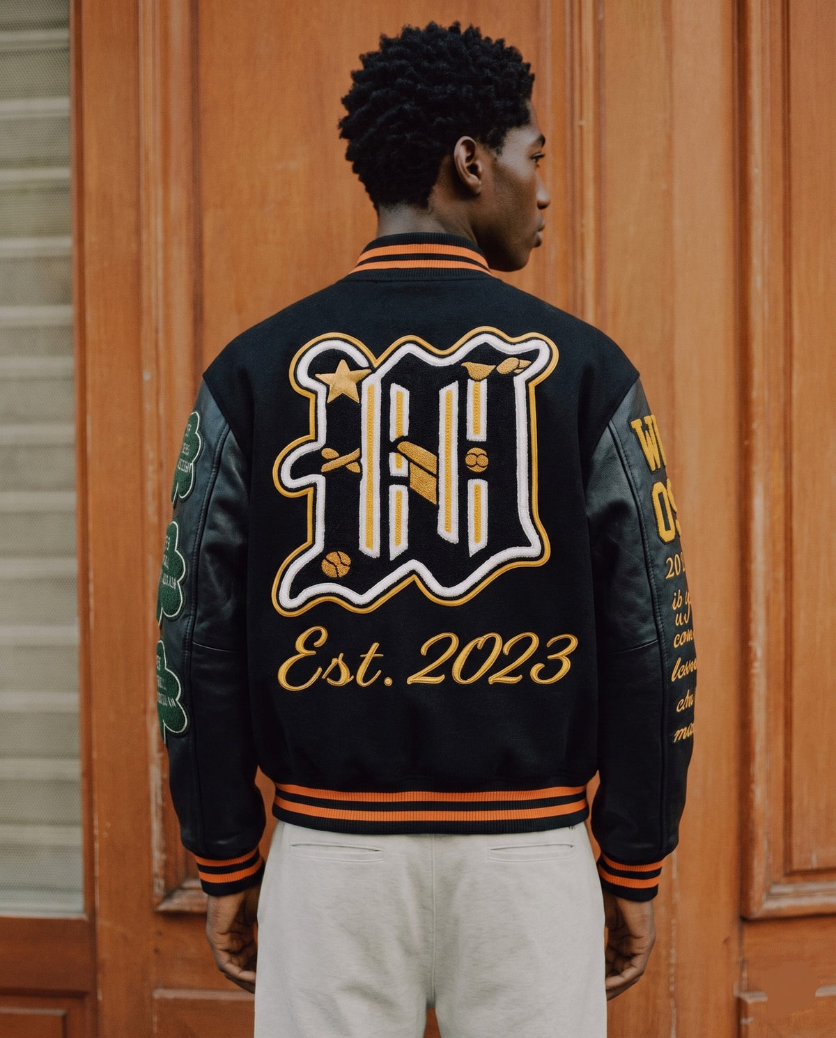Blouson américain noir vue de dos