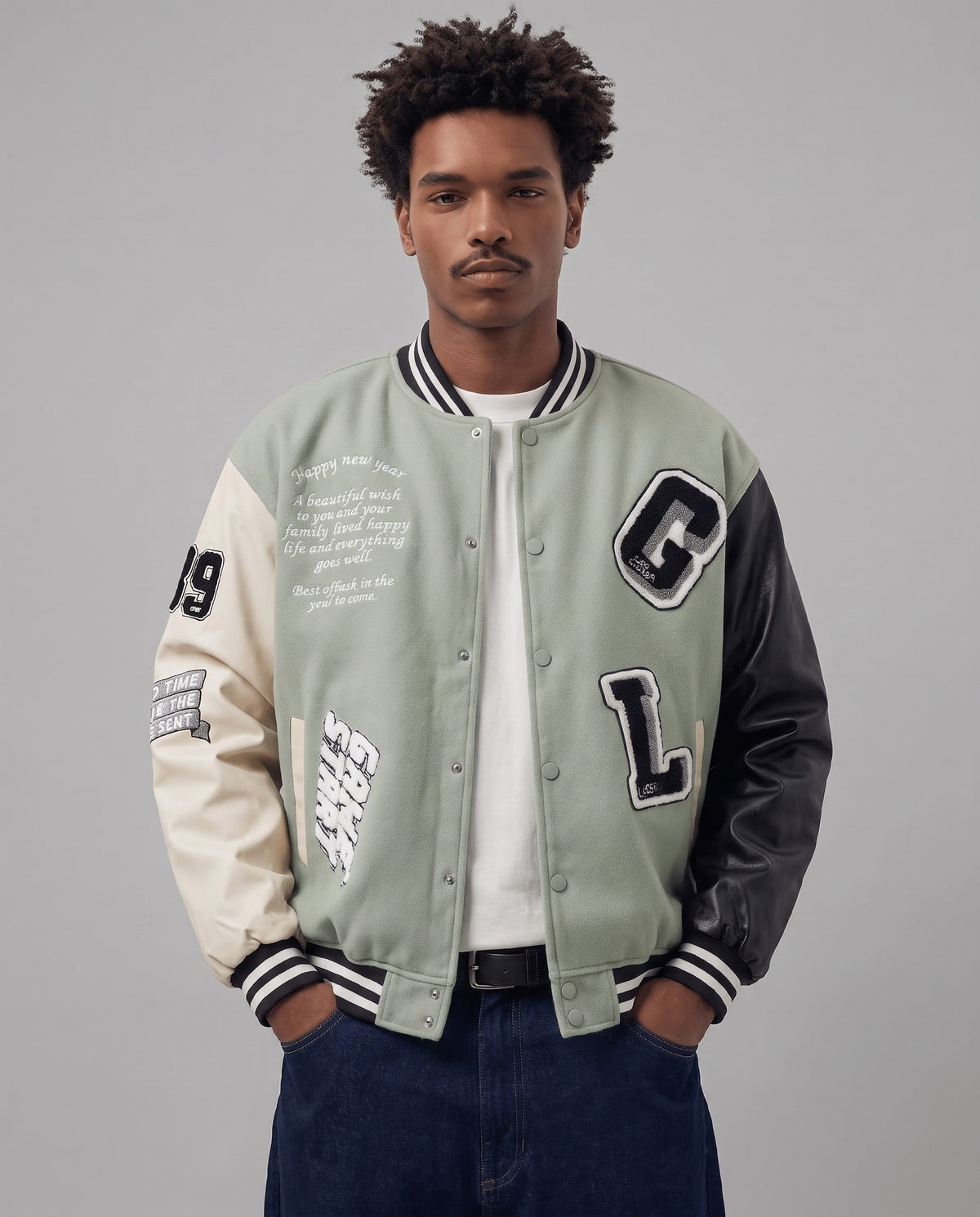 Veste style université vert pâle portée