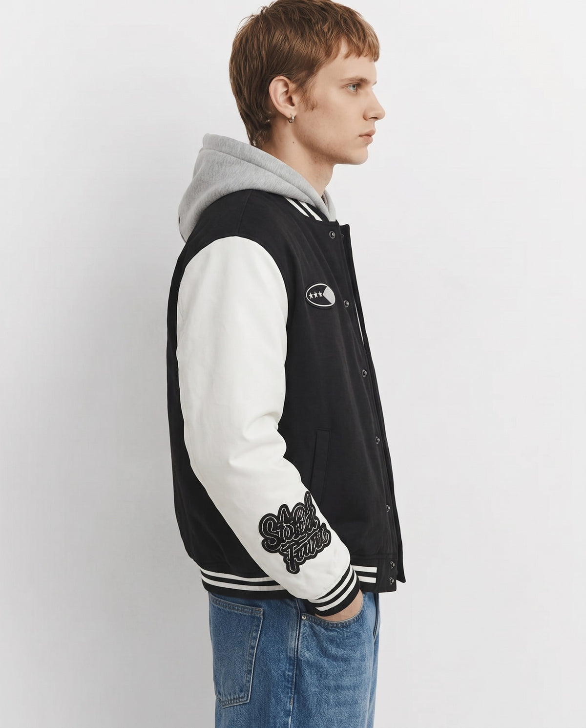 Veste football américain noire de profil