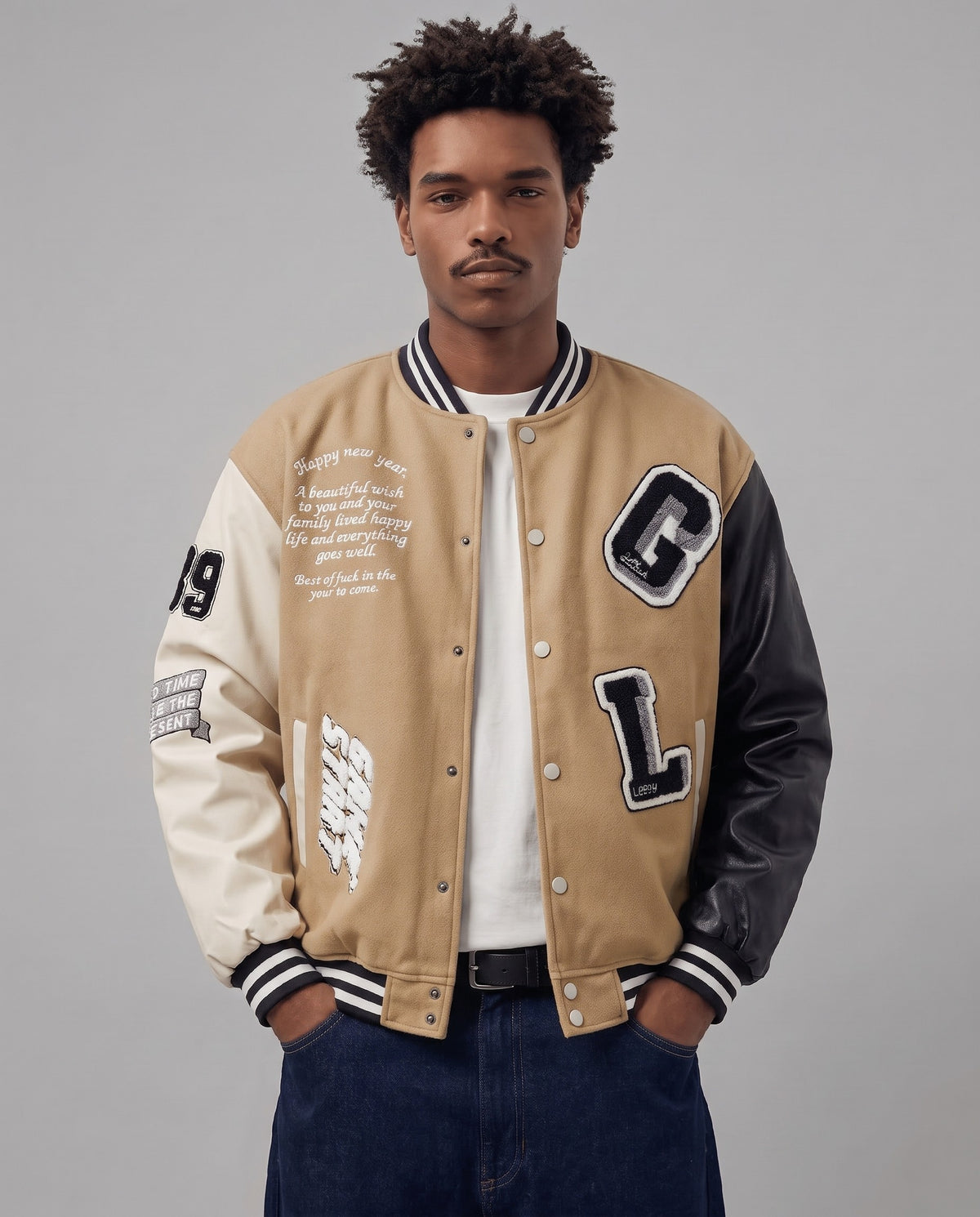 Veste style université beige portée