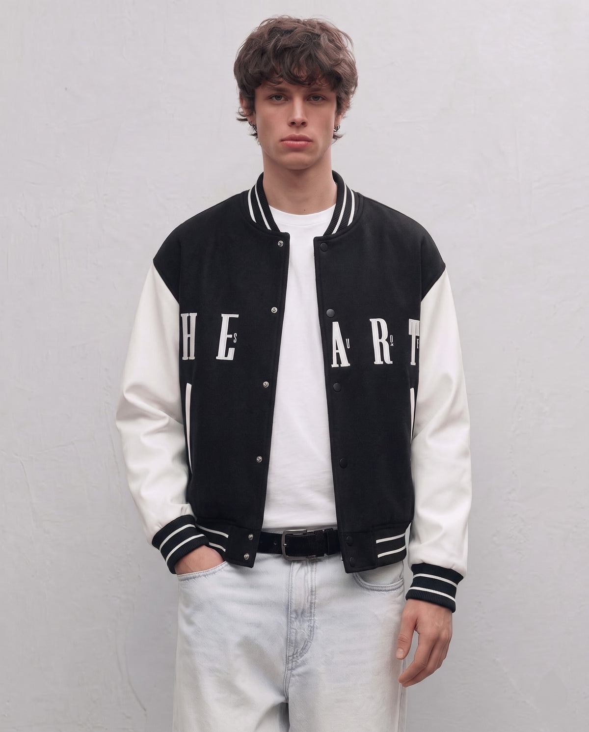 Veste Université noire portée
